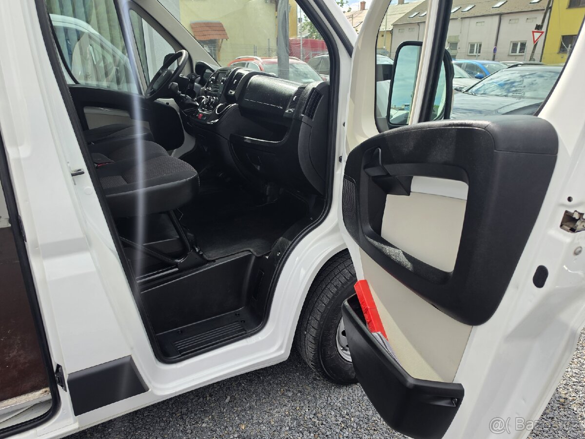 Citroën Jumper
2.0 D Kamera Navi Webasto - 9