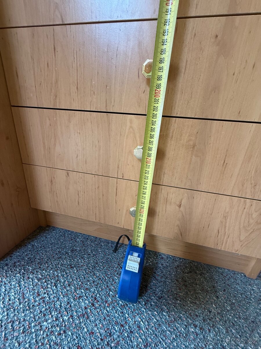 Psací stůl se skříní - 9