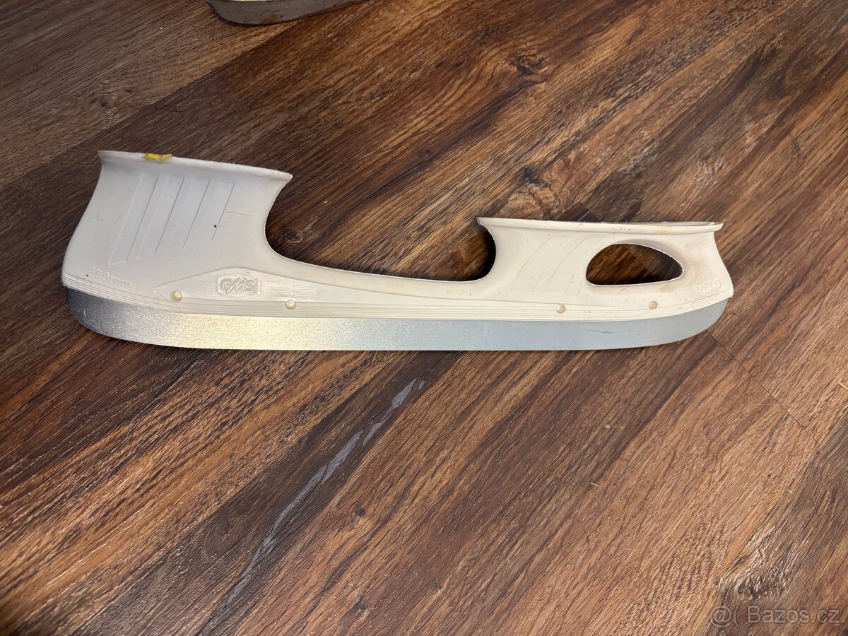 Zimní brusle Chicago 9000 - botas - 9