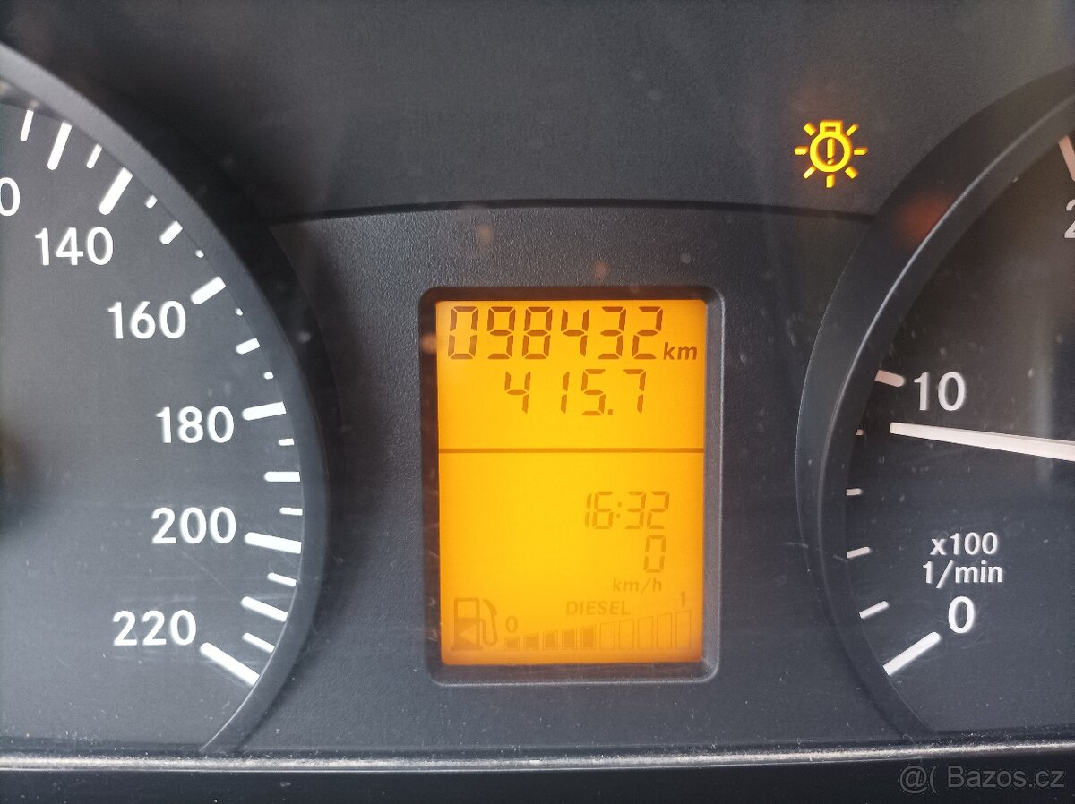 Mercedes Vito 111cdi. 98tis.km - 9