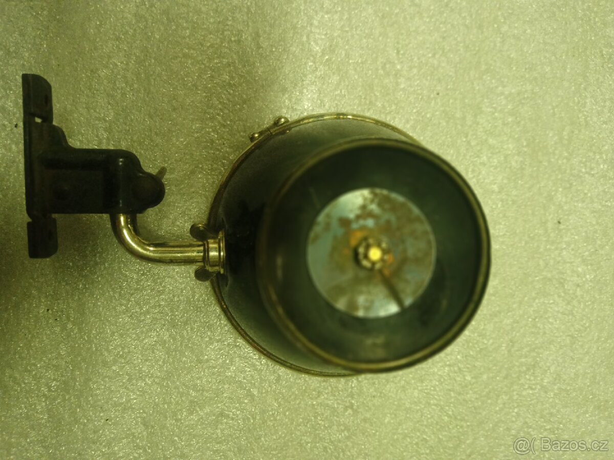 Hledáček na předválečný automobil - 9