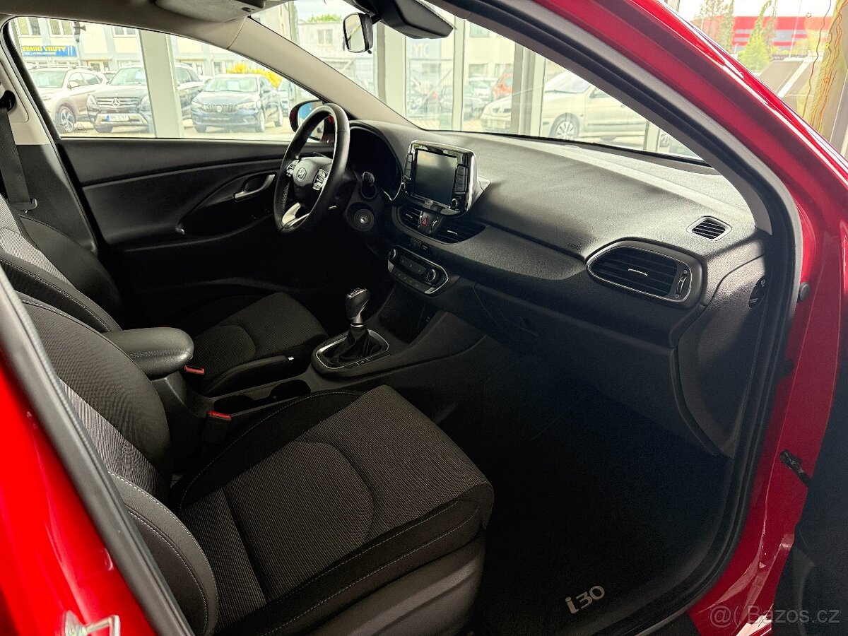 Hyundai i30 1,0 ZÁRUKA,FASTBACK,1.MAJITEL - 9