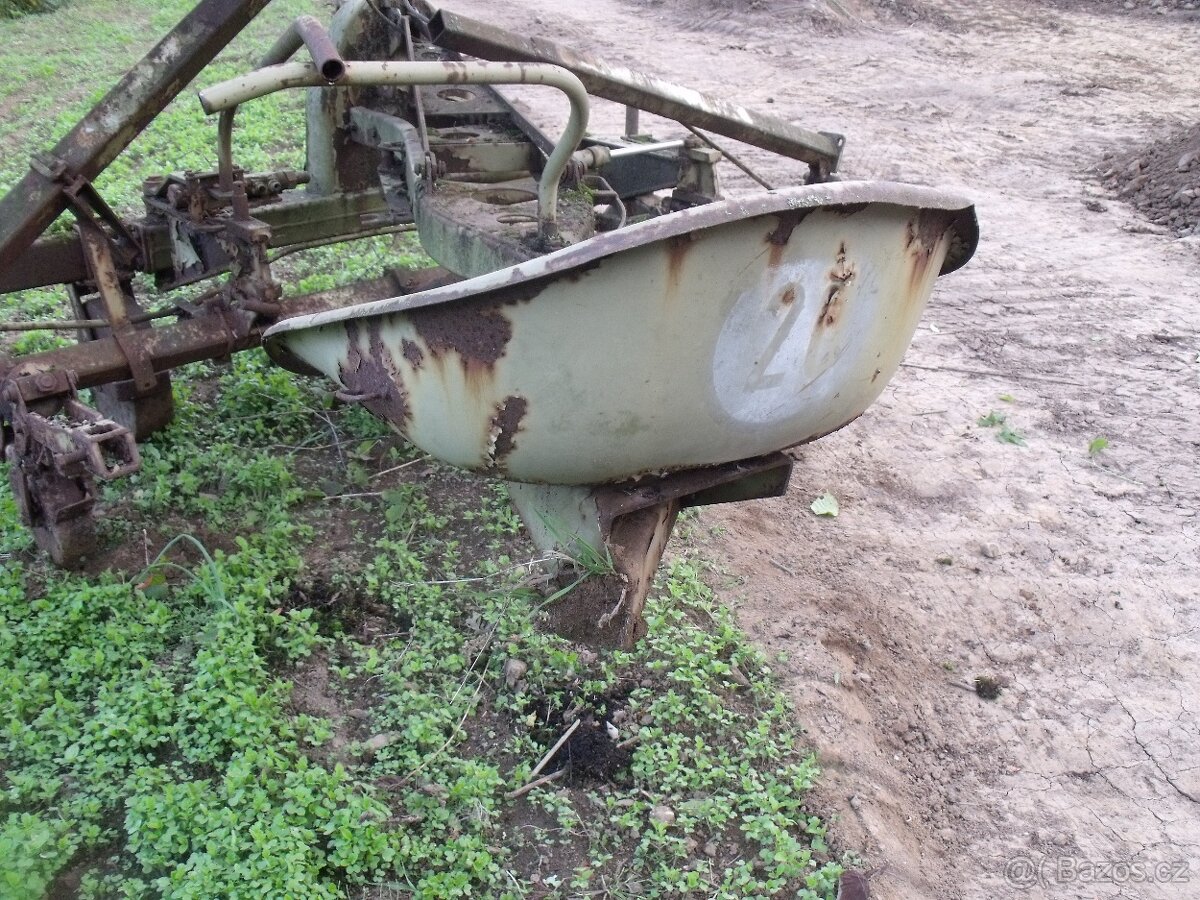 Plečka NDR Typ Forschrift P 437 - 9