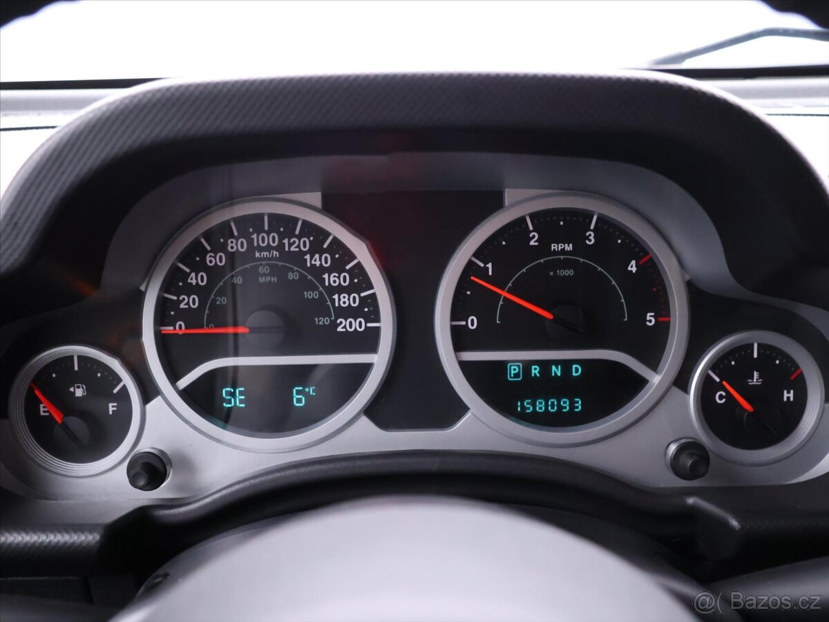 Jeep Wrangler 2,8 CRD 130kW Aut. Unlimited (2010) - 9