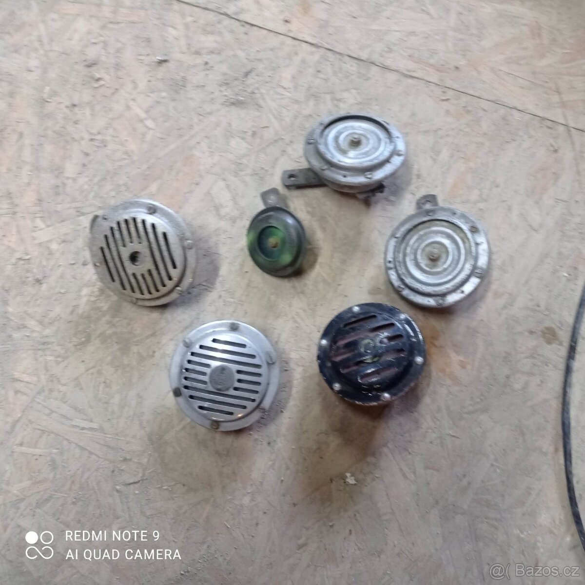 Manet 90 - nádrž,kryty karburátorů JawaČZ,světla.. - 9