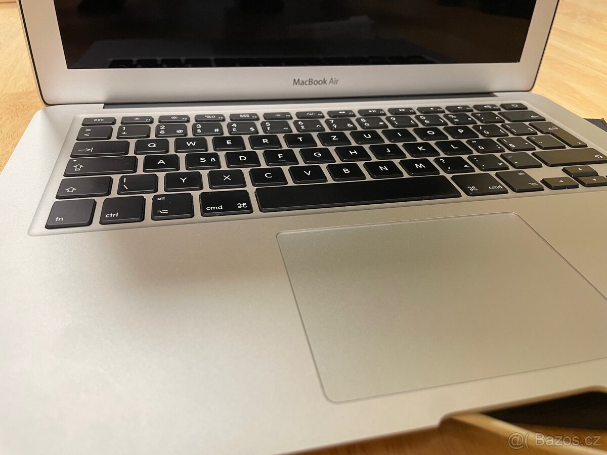 MacBook Air 2017 - 9