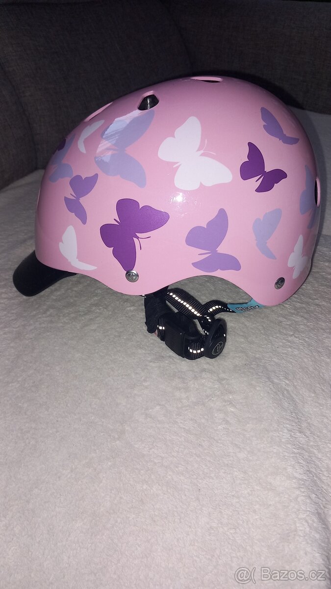 Dětská přilba NUTCASE - 9