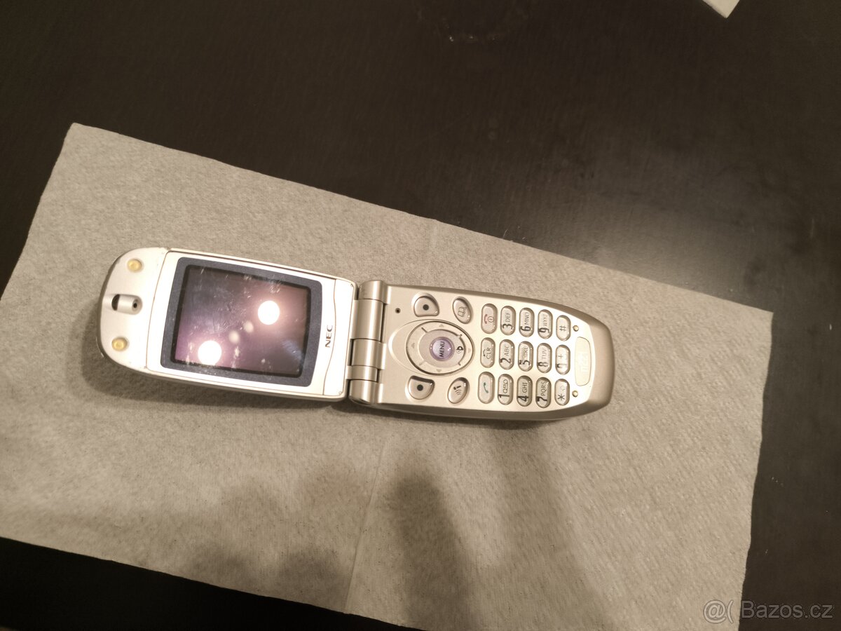 Mobilní telefony sada - 9