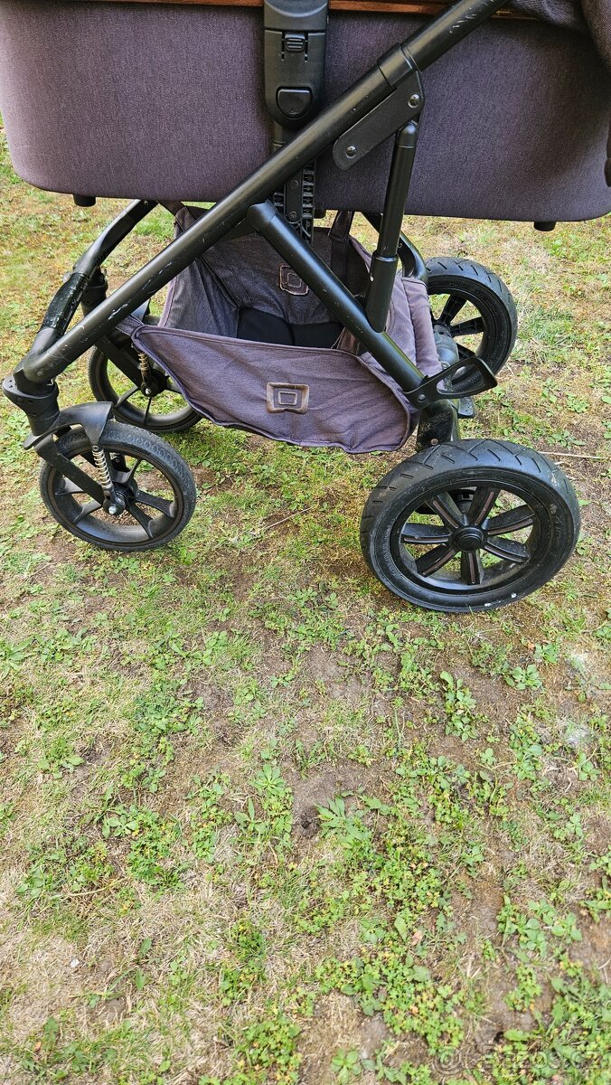 Kočárek 2v1 Moon nuova - 9