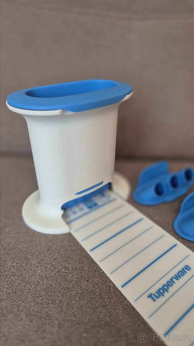 TUPPERWARE Formovač na těsto - 9