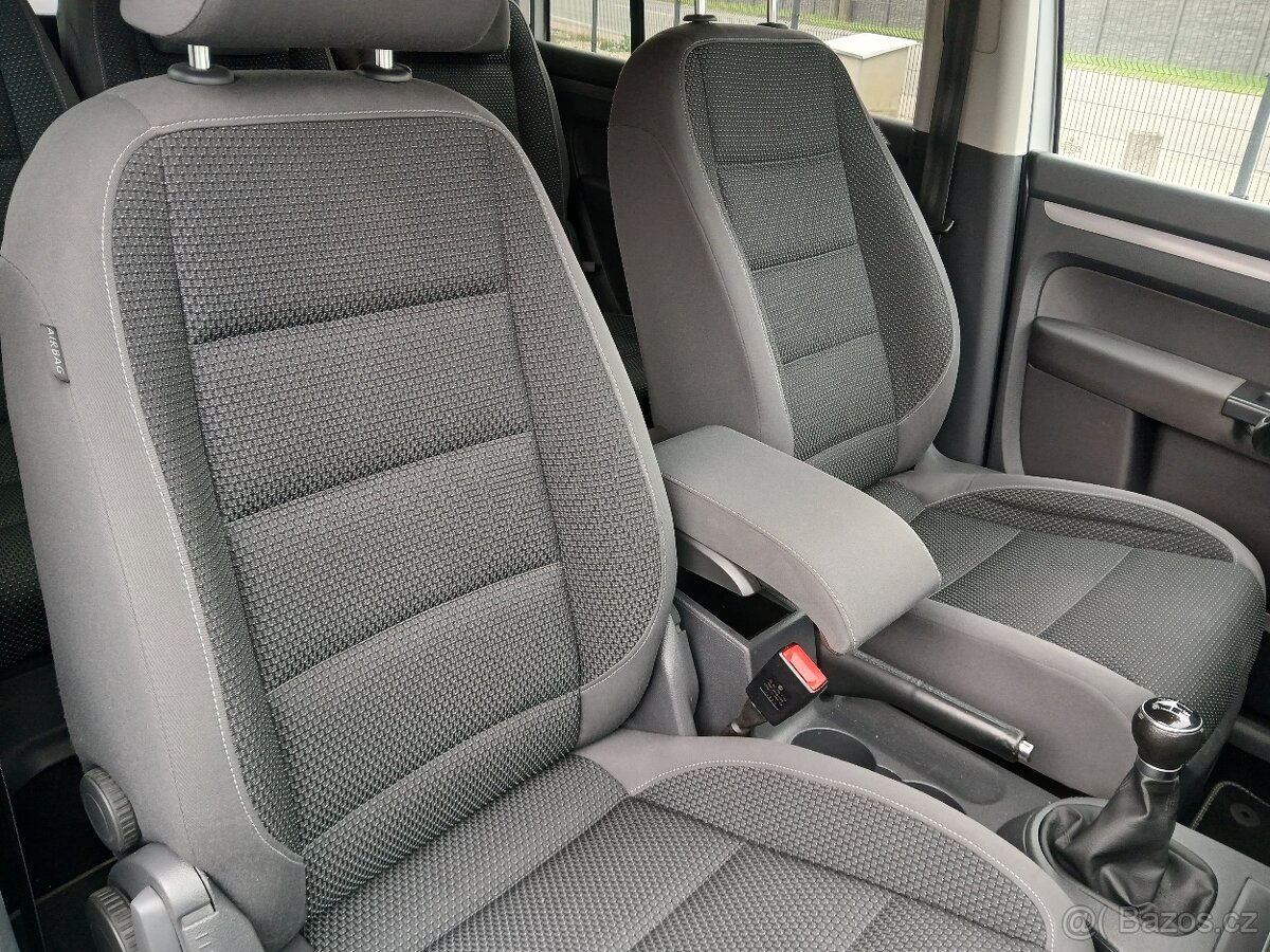 TOURAN,2.0TDI,103KW,VÝHŘEV,DIGI,PARKASIST,TZ,SERVIS JEN VW - 9