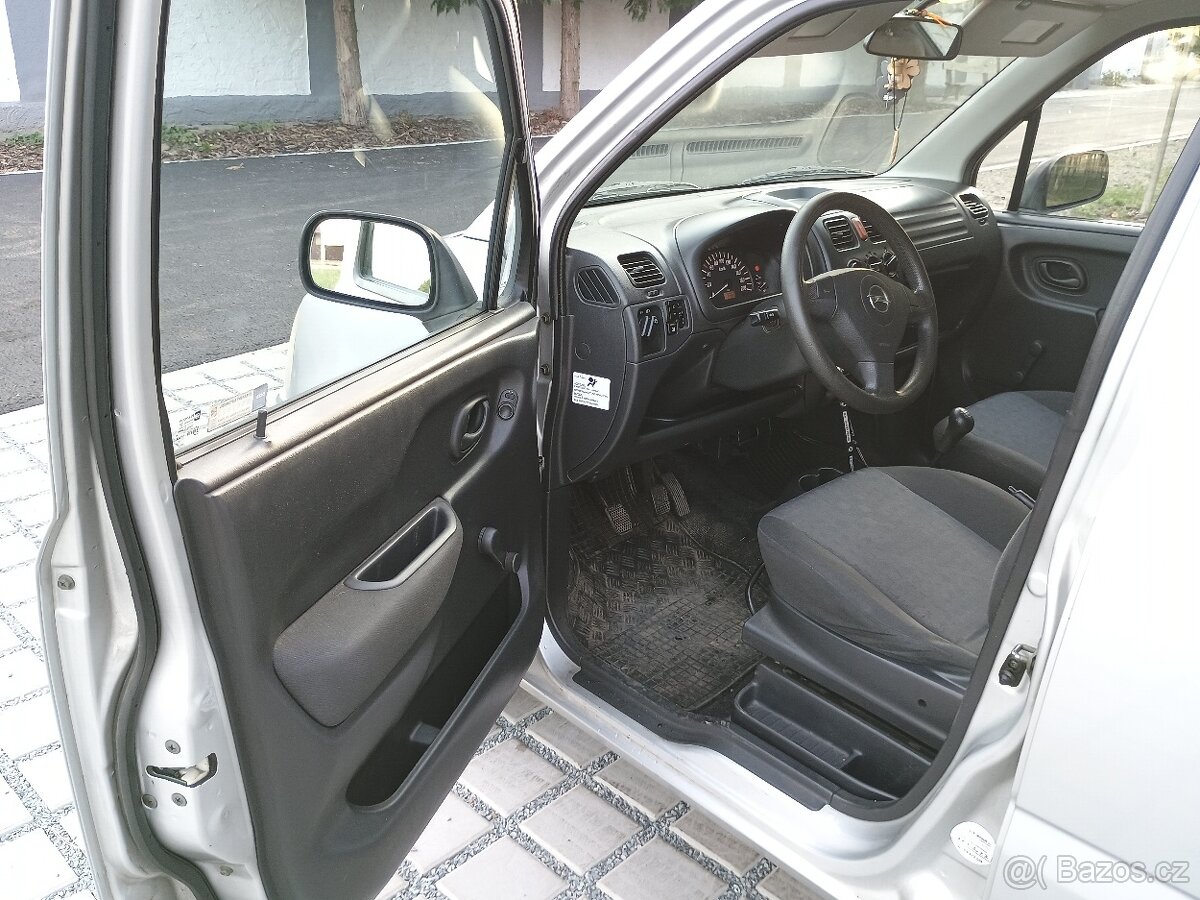 Opel Agila 1.0 44kw - 9