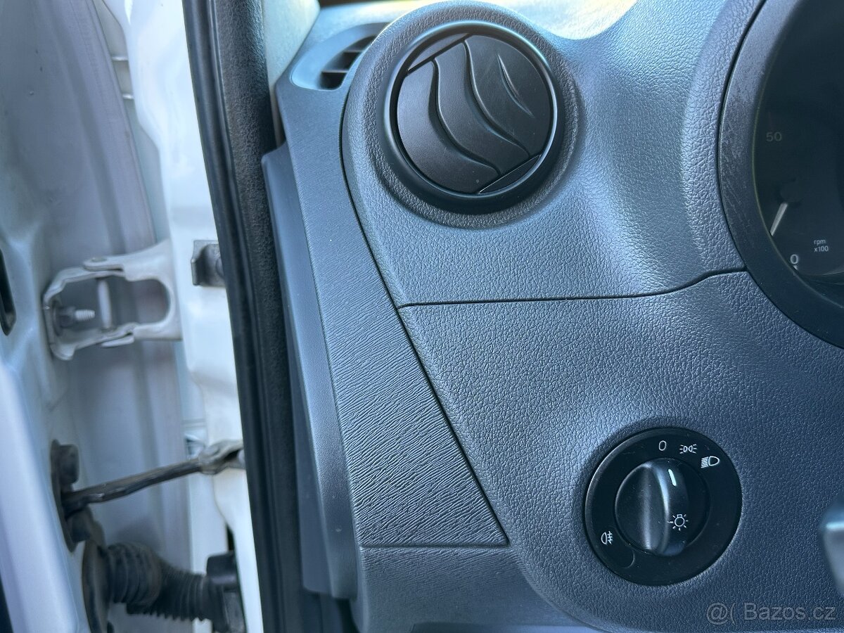 Mercedes-Benz Citan 1.5dCI/55Kw 1.Maj. 2.místa r.v.2015 - 9