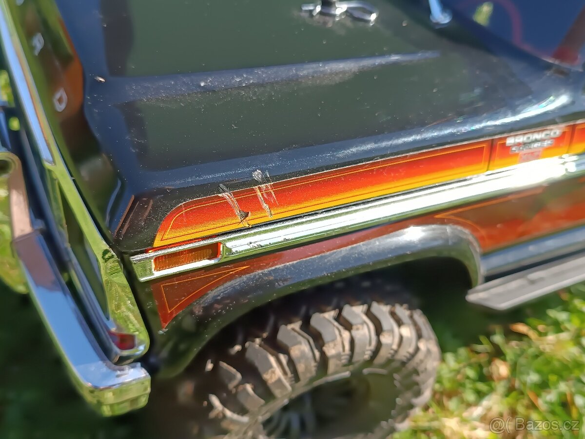 RC model Traxxas TRX-4 - Ford Bronco + příslušenství - 9