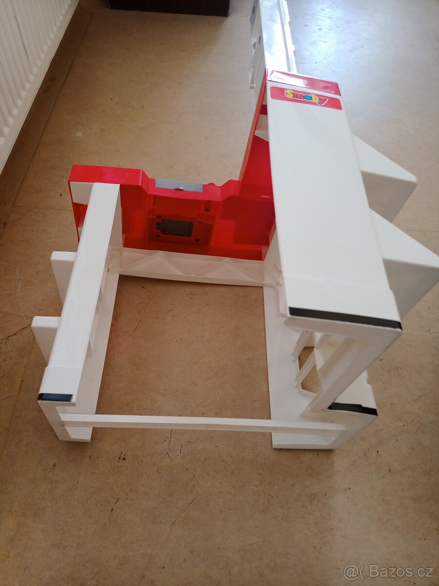 Prodám dětskou kuchyňku za 80 Kč - 9