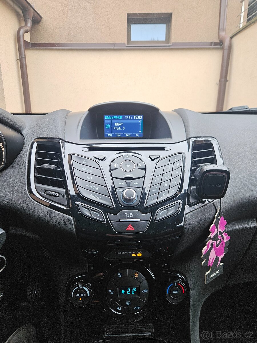 Ford Fiesta 1.5 TDCI 70 Kw Titanium - 9