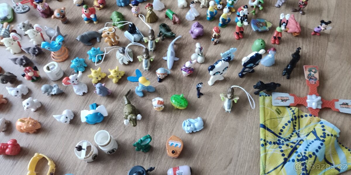 Kinder vajíčka hračky - 9