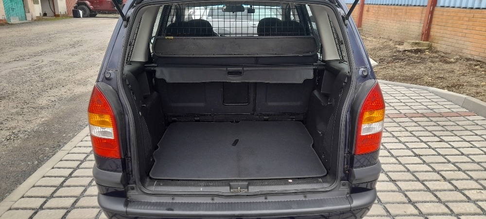 Opel Zafira - 9
