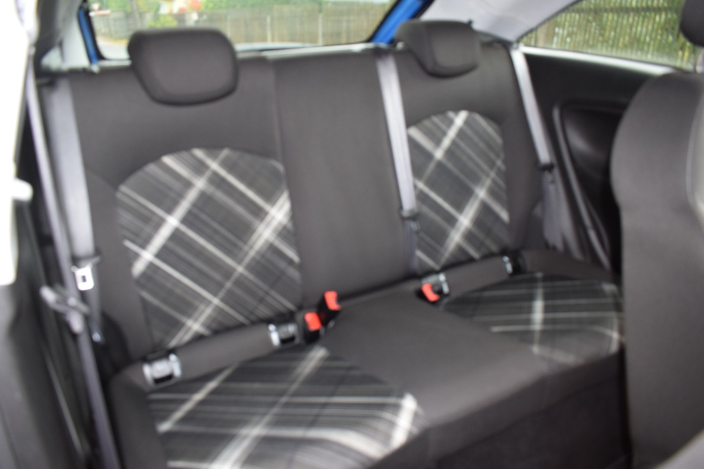 Opel Corsa E 1.4 Turbo, 74kW, MAX VÝBAVA, záruka KM, rok2015 - 9