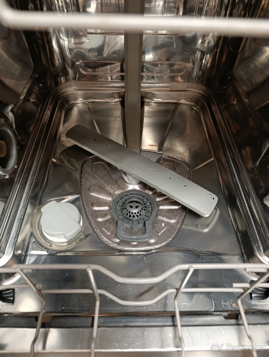 Myčka ELECTROLUX EnergySaver - nefůnkční na díly nebo opravu - 9