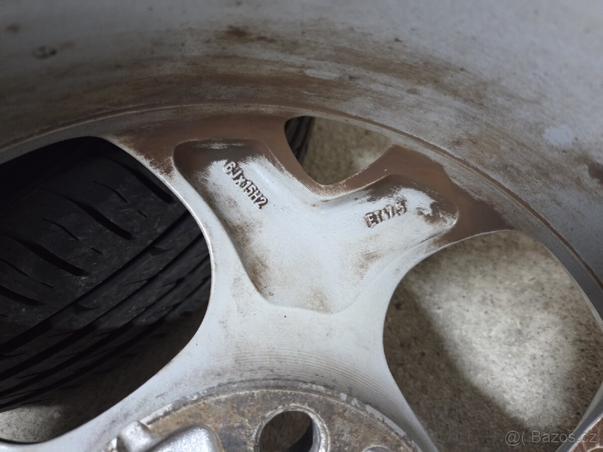 Alu kola Ford 6Jx15 ET47,5 + letní pneu Nexen 195/50 R15 - 9
