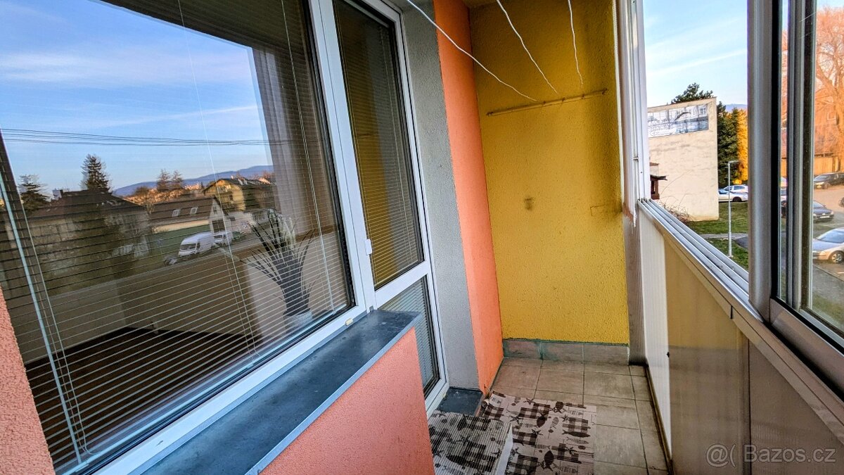 Byt 2+1 s lodžií v centru (52m2) - 9