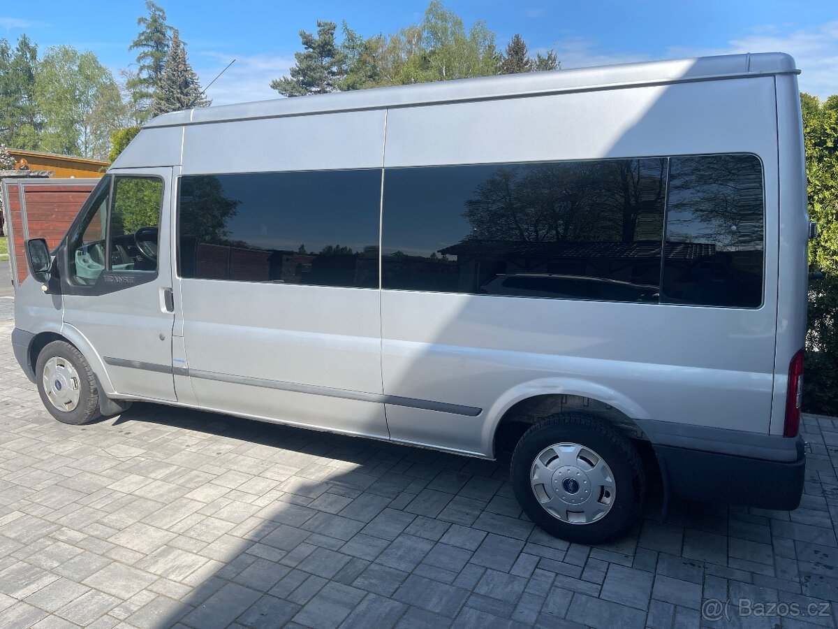 Pronájem Ford Transit minibus 8+1 míst - 9