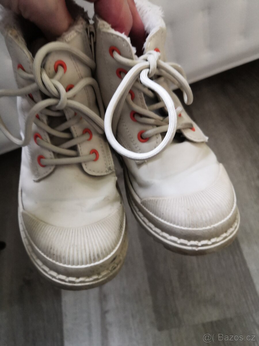 Různé boty - 9
