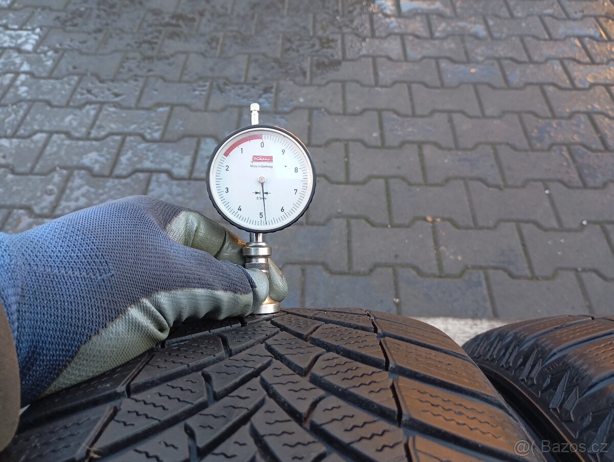 215/65/17 zimní pneu semperit - 9