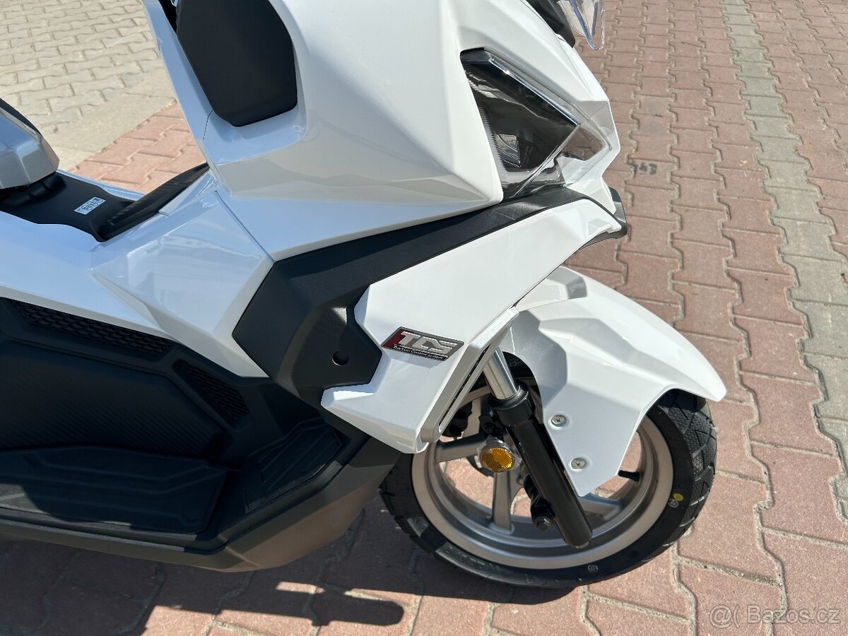 Sym ADX 125 2026 White - 9