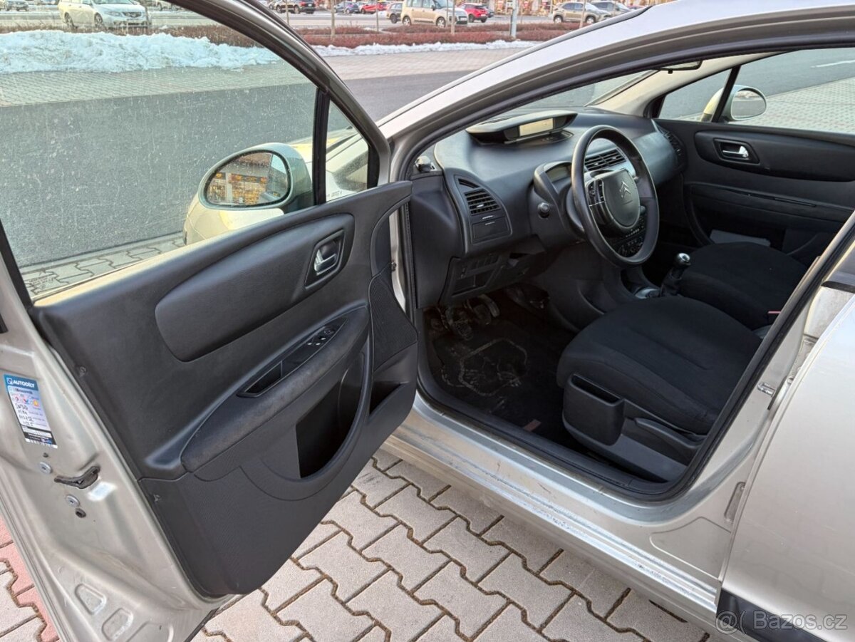 Citroen C4 1.4i 16V ČR STK 2/2028 - 9