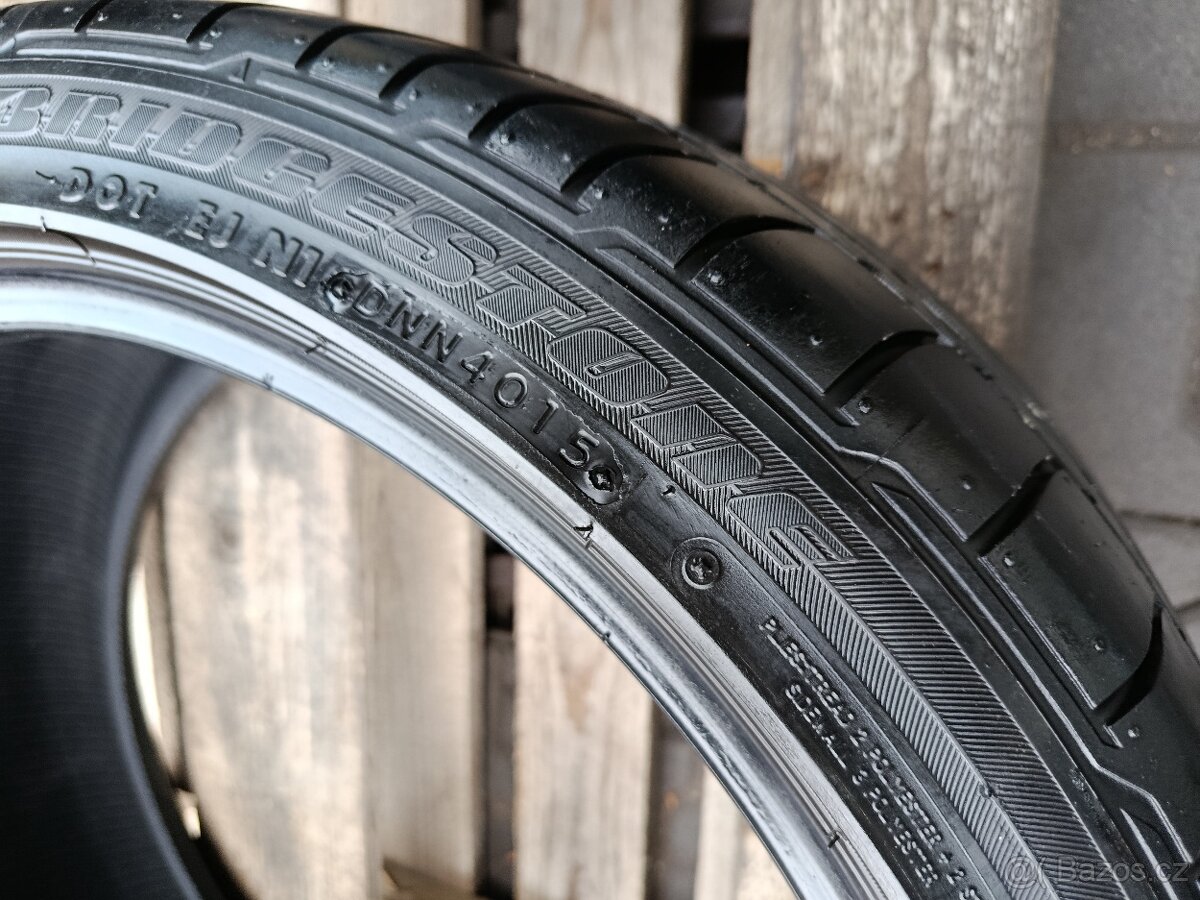 Letní pneu Bridgestone 235/40/19 - 9