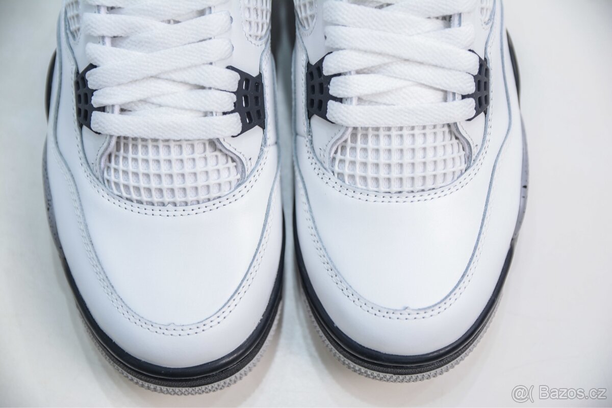 Nike Air Jordan 4 White Cement - 9