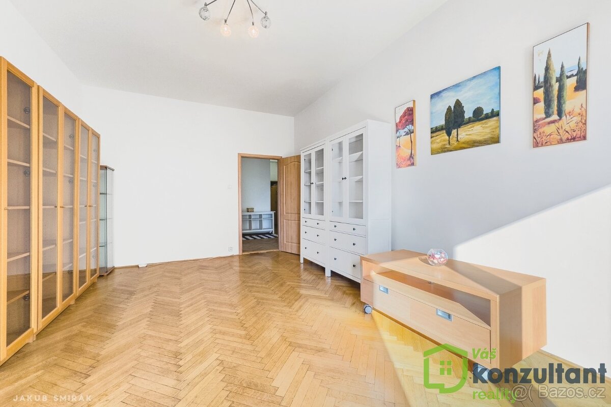 Pronájem prostorného bytu 4+1, 106 m² – Brno, náměstí 28. ří - 9