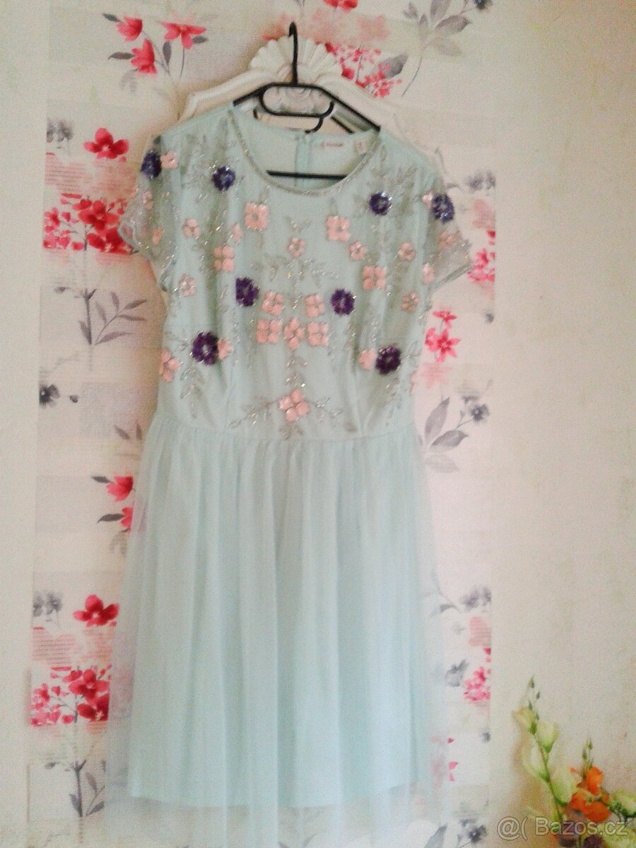 Elegantní společenské šaty 42 - 9