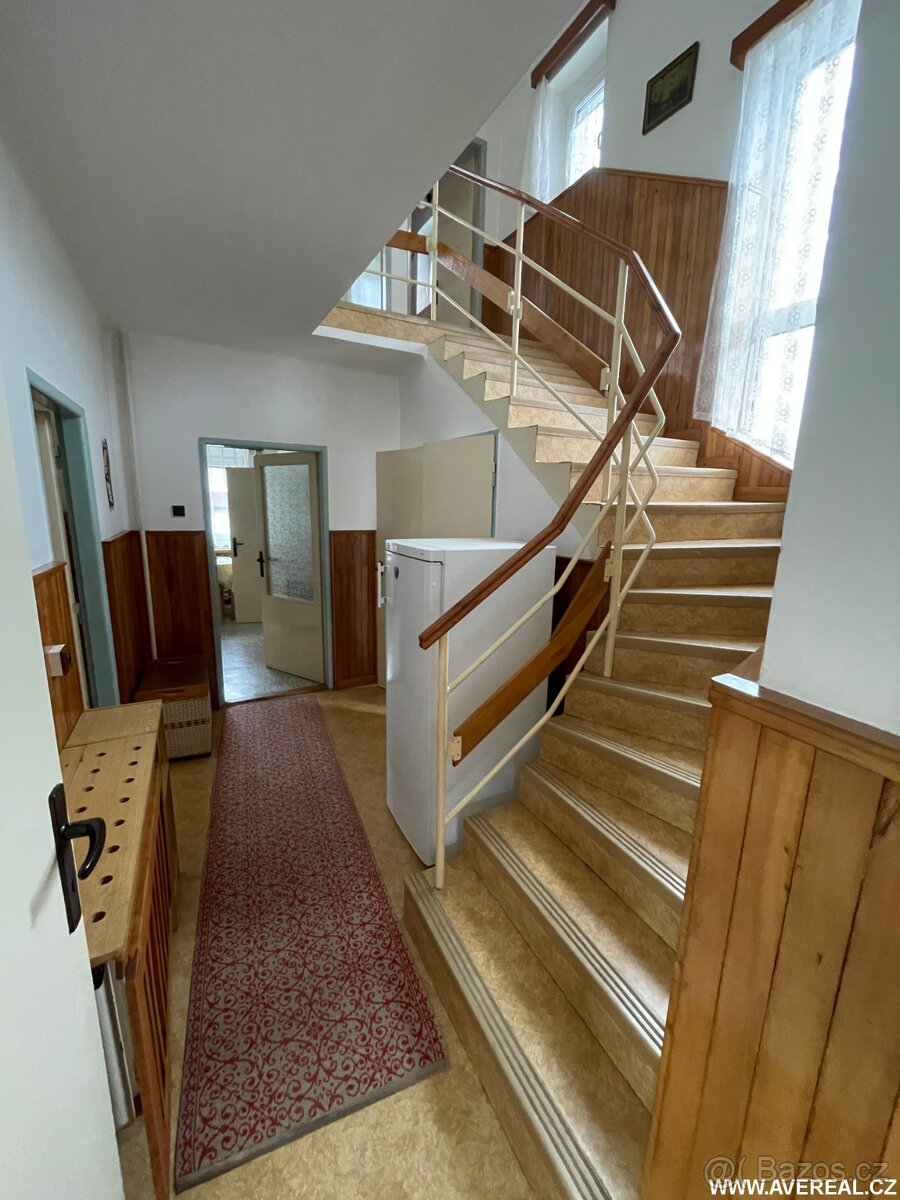 Prodej RD 5+1/T/garáž (2x2+1/T/garáž), pozemek 551m2. - 9