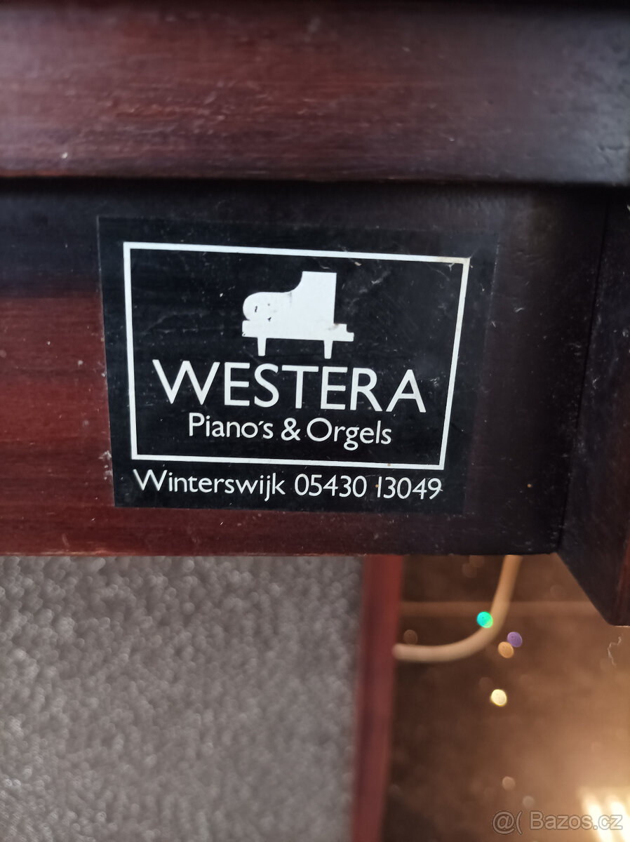 Starší elektrické varhany - 9