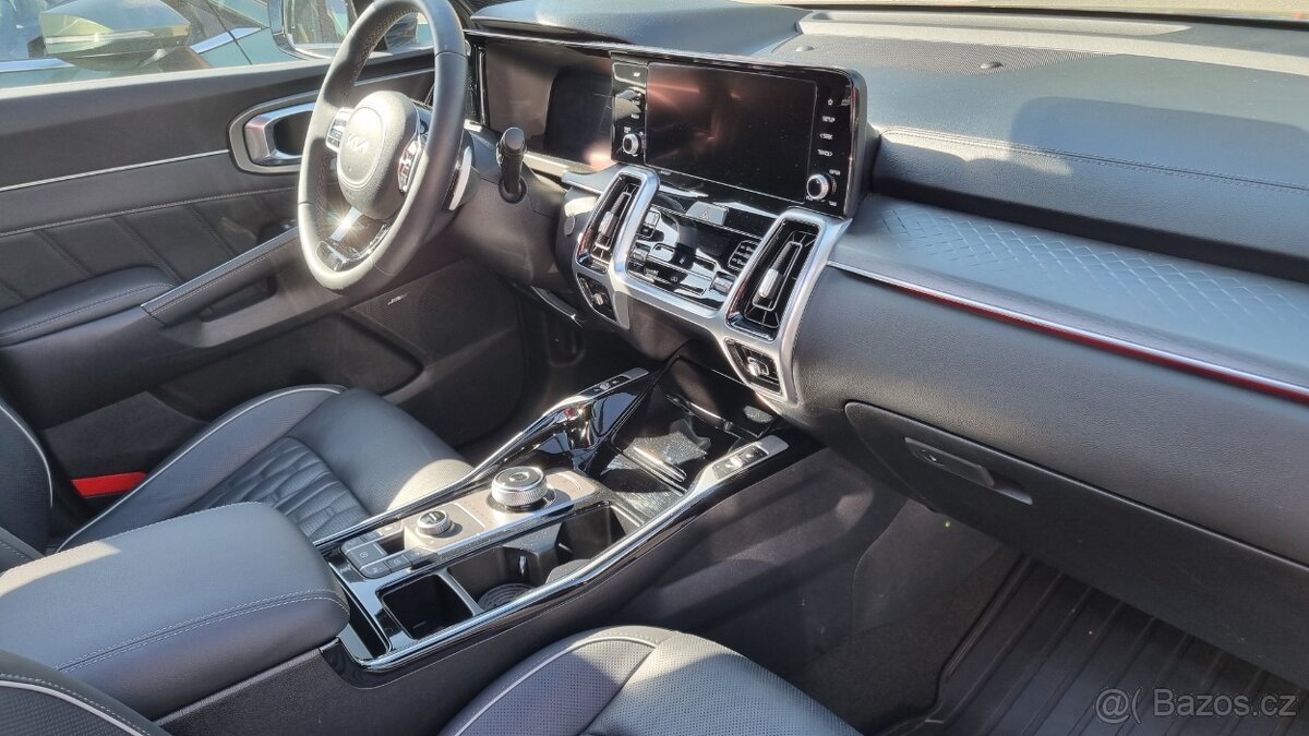 Kia Sorento 2,2CRDi, 2023 max. výbava - 9