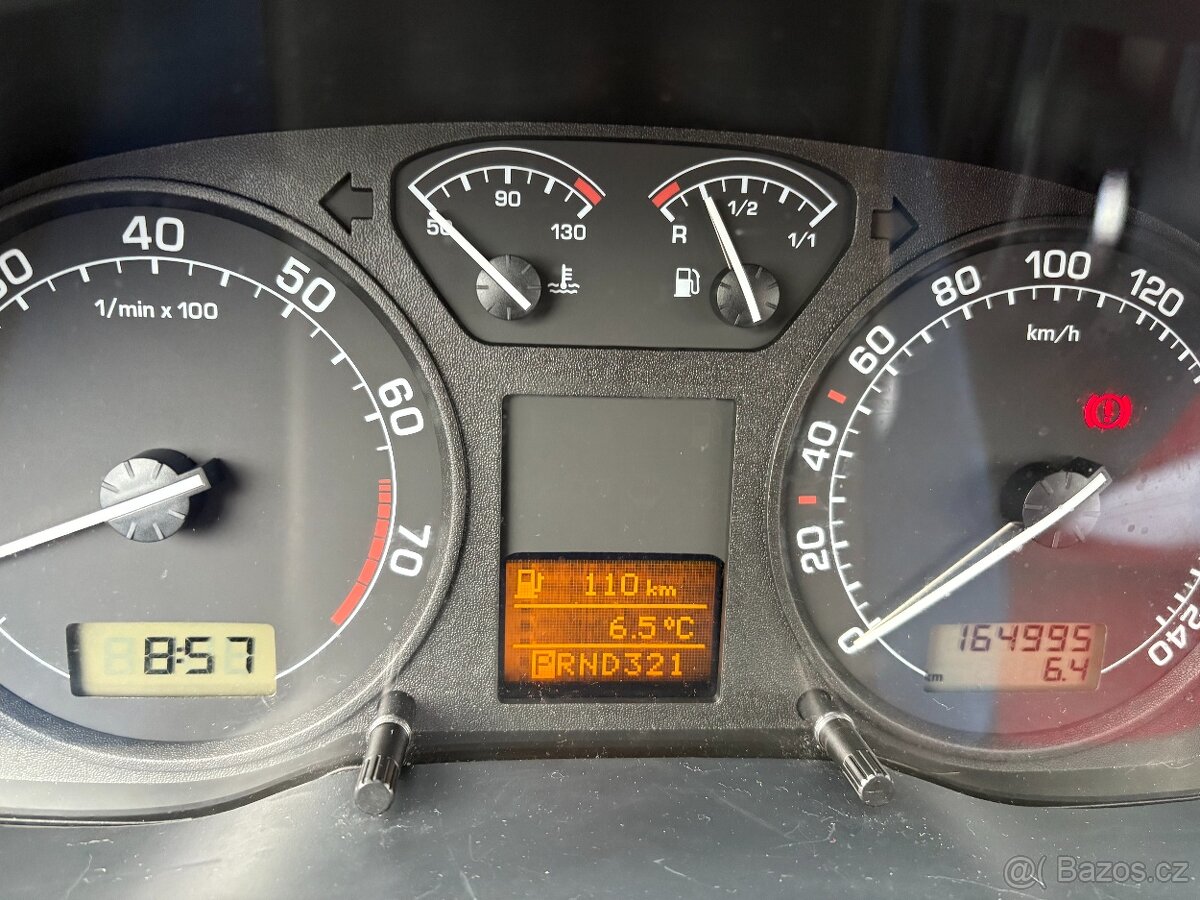 Škoda Octavia 2.0i, 85kW Automat, Klima - 9