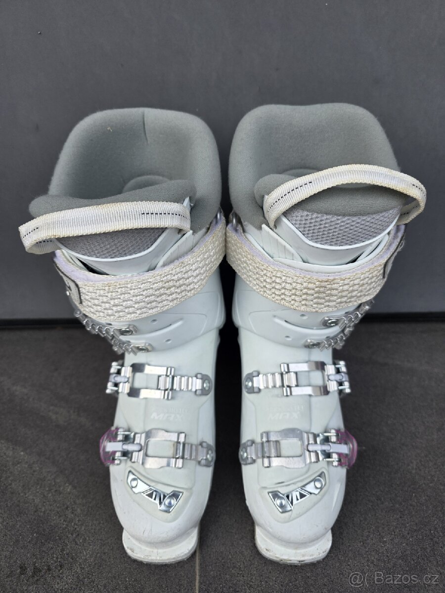 Dívčí lyže ATOMIC VANTAGE, 150 cm + lyžáky + přilba - 9