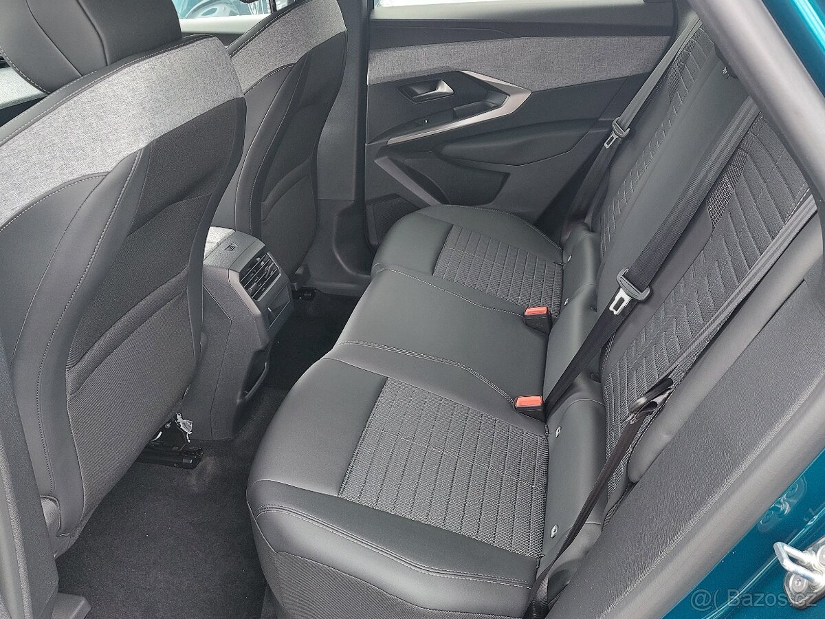 Peugeot 3008 Hybrid e-DCS 145 ALLURE - 9