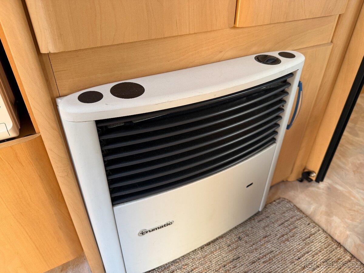 Karavan Hobby 540, markýza, 4 osoby - 9