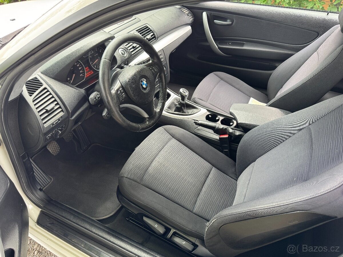 BMW 116i E87 LCi 3 dveř . - 9