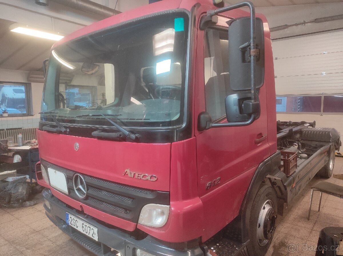 MERCEDES ATEGO r.v.2006 Kontejner - 9