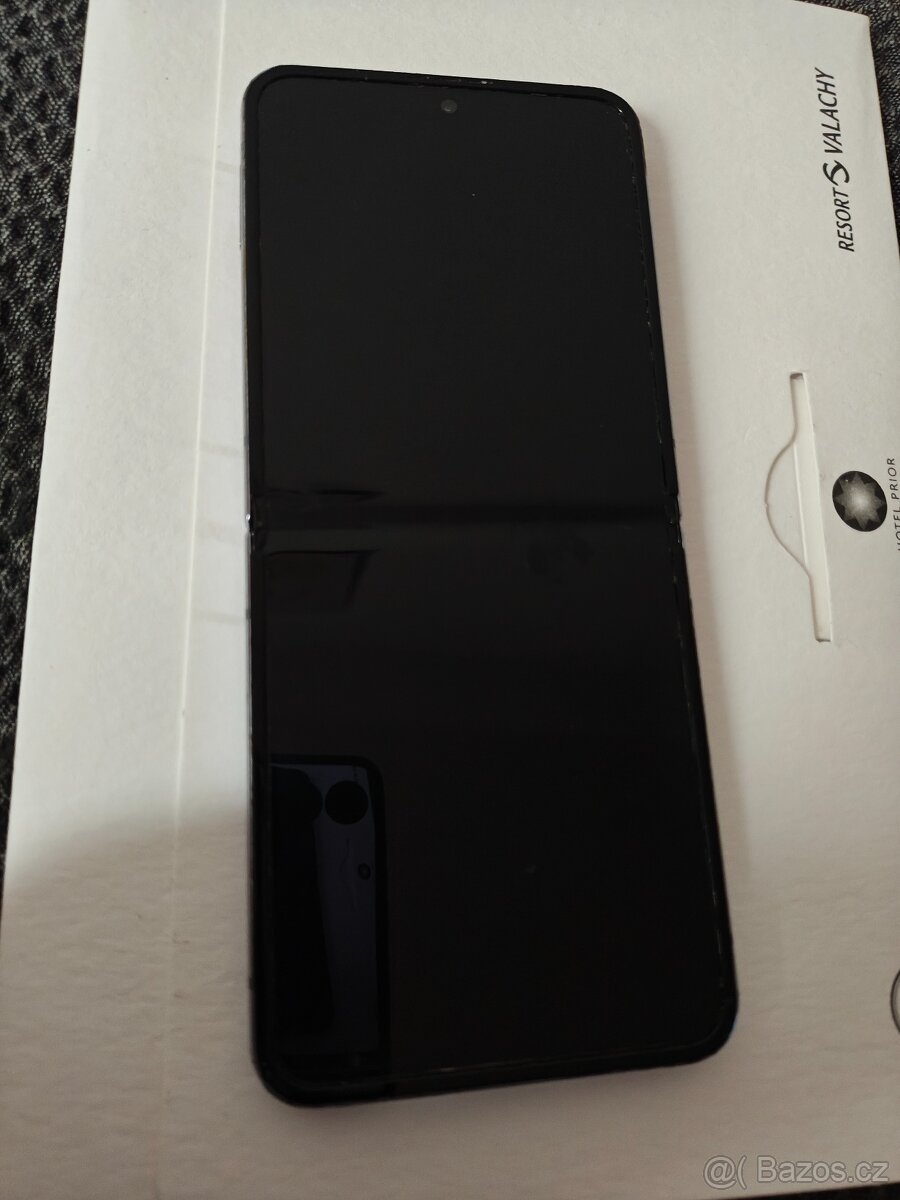 Samsung Z flip4 - 9