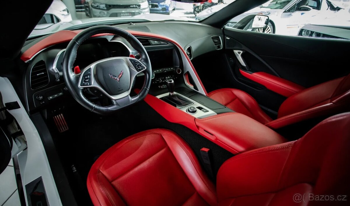 Chevrolet Corvette - 9