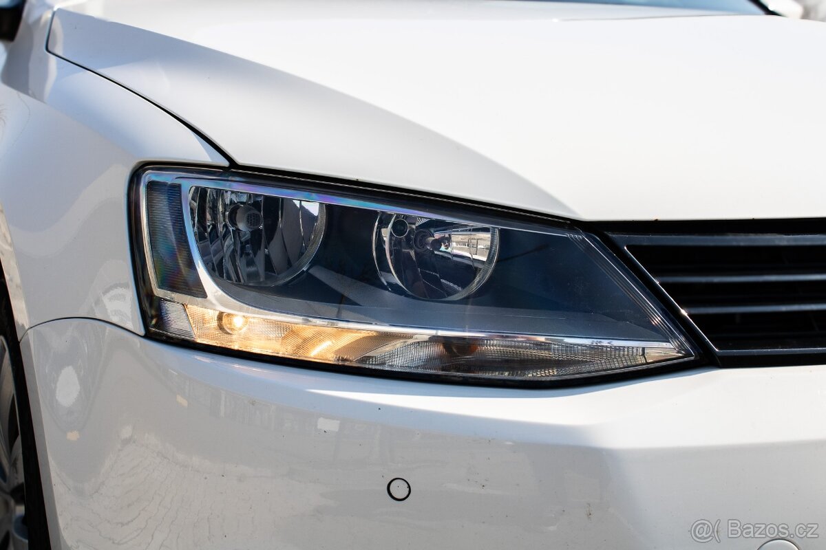 Volkswagen Jetta 1.6 TDi / 77 kW / - 9