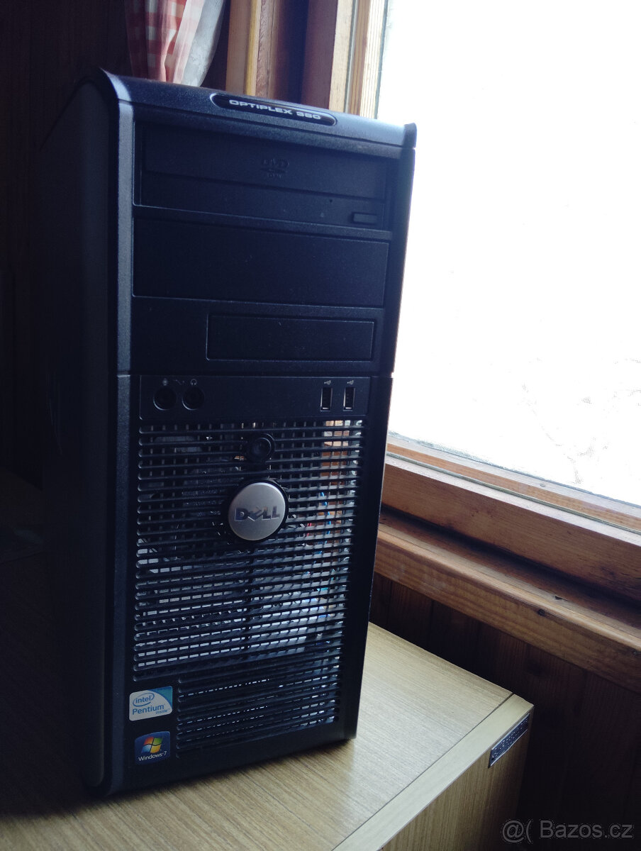 Notebook + stolní PC - 9