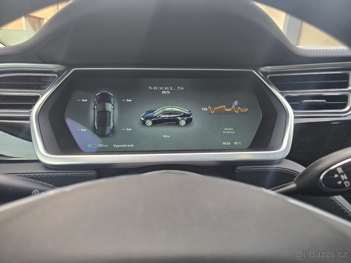 Tesla Model S 85 Free Supercharger - 9