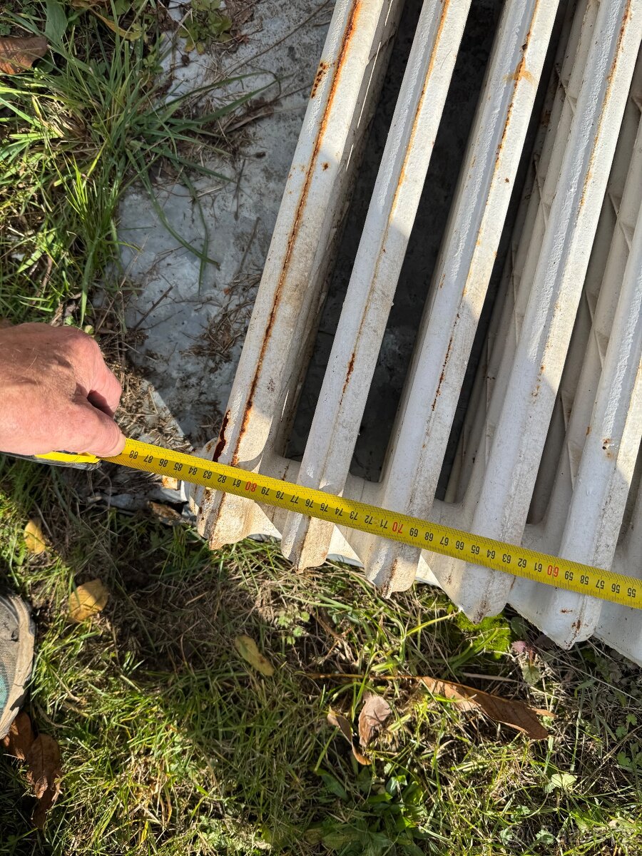 RADIÁTORY A RŮZNÁ SANITA, umyvadla , wc, trubky, atd. - 9